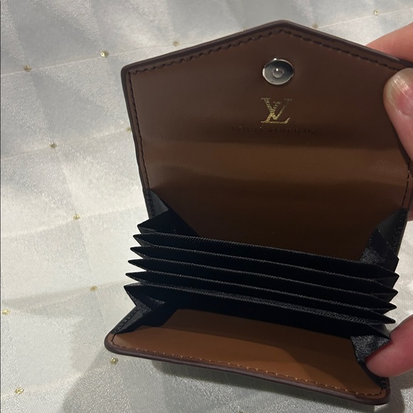 CARD HOLDER - Picture 3 of 5